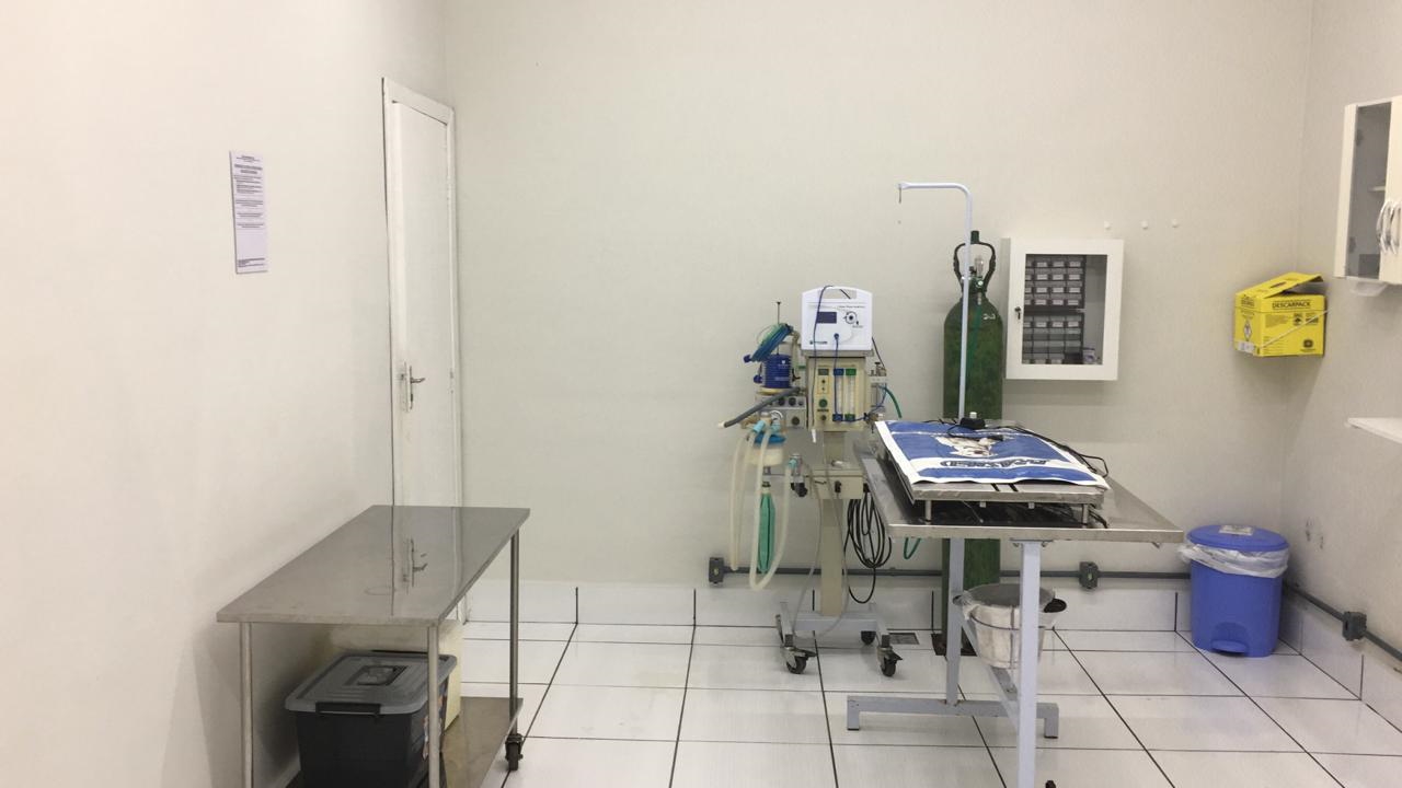 Centro cirúrgico pequenos animais03.jpg